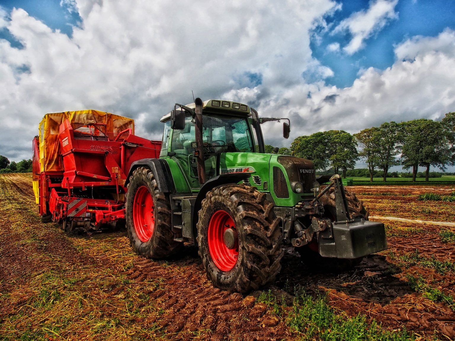 How Do Farmers Afford Tractors? Exploring the Economics Behind Modern Farming Equipment