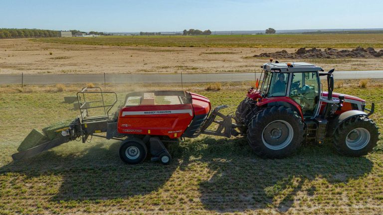 Hesston/MF debuts innovative double small square baler