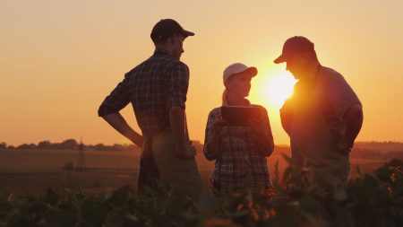 Women farmworkers face systemic barriers, health risks